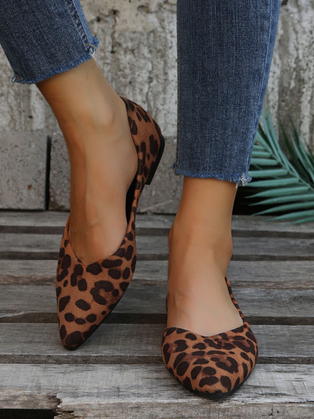 Low-cut Suede Flat Leopard Printed Pearl Plus Size Women's Shoes